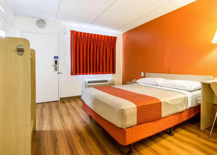 6 Tempe, Az Phoenix Airport Priest Dr Hotel 2*