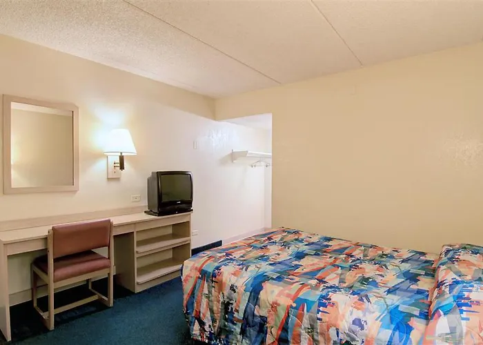 Hotel 6 Tempe, Az Phoenix Airport Priest Dr